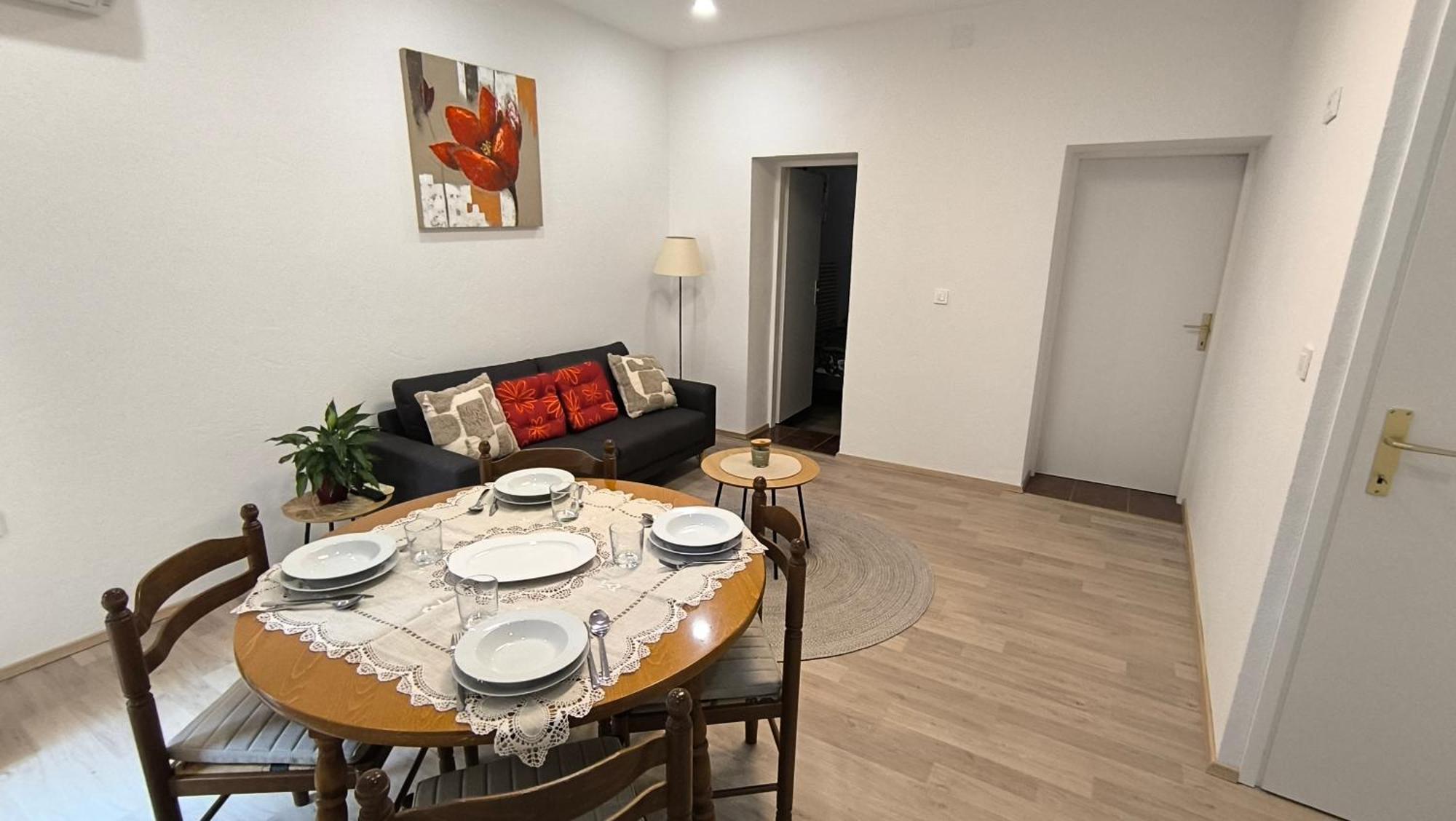 Apartmán Ema *